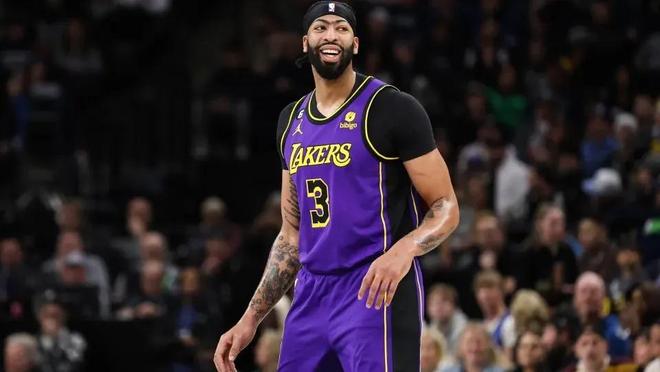 何如此看好 何如此看好