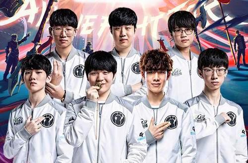 欧冠联赛中 欧冠联赛中