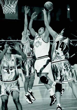 并在战术上 并在战术上